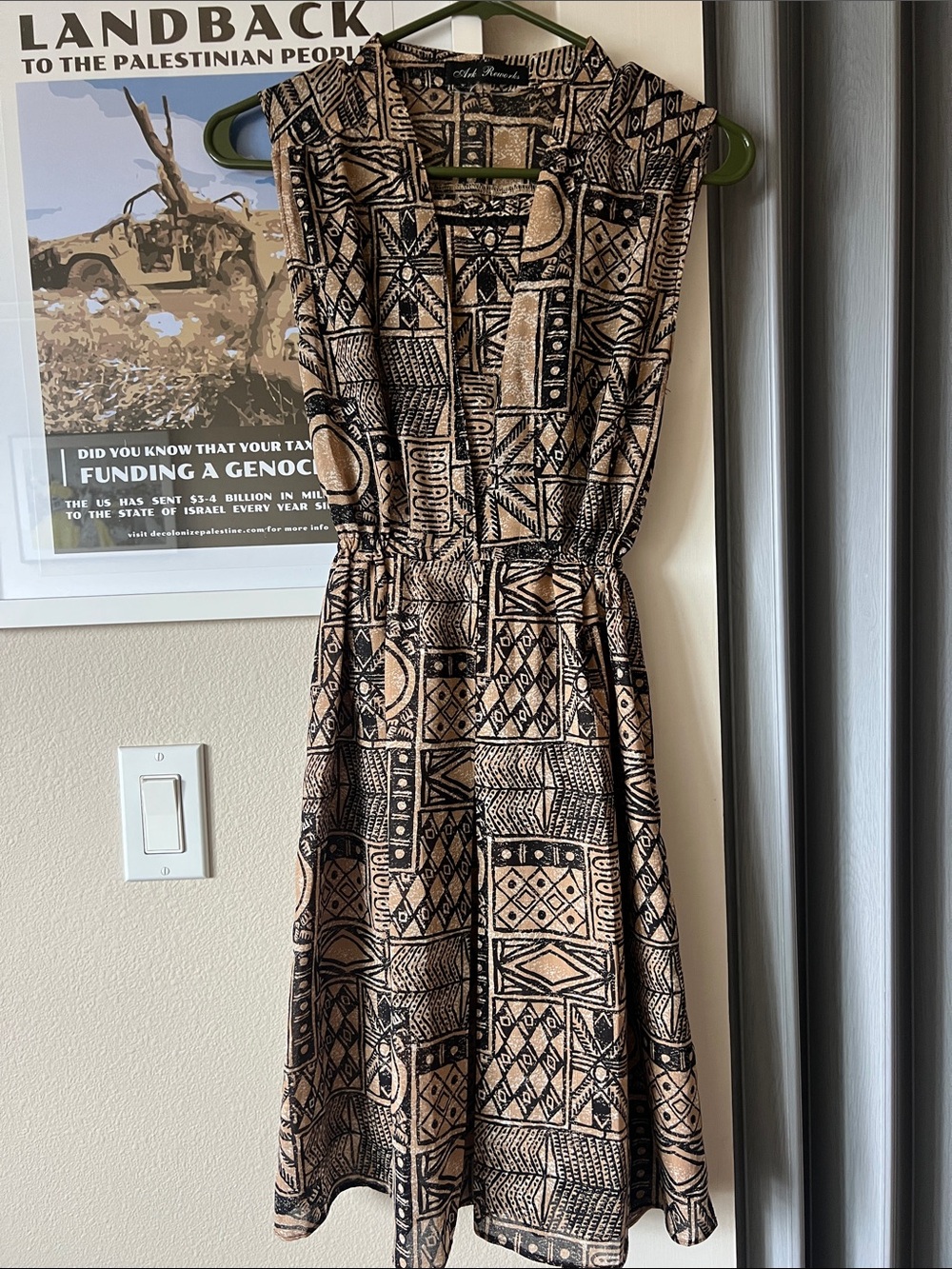 Vintage Black and Gold Printed Sleeveless Dress - High Neck